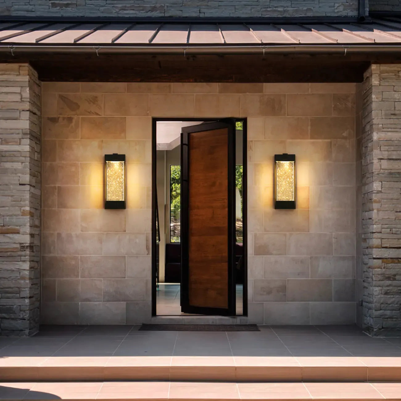 Applique murale extérieure en métal encre avec abat-jour en cristal