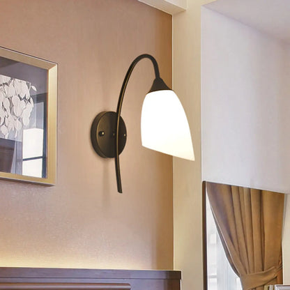Applique murale minimaliste en verre blanc pour éclairage de chambre