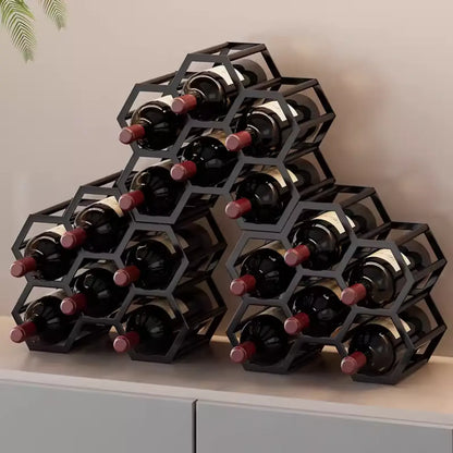 Porte-bouteilles hexagonal en métal autoportant, à poser sur une table.