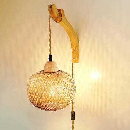 Applique murale orientale en rotin au charme rustique pour chambre à coucher