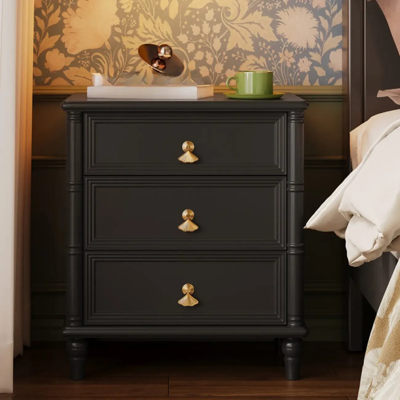 Table de chevet traditionnelle rectangulaire en bois massif noir à 3 tiroirs