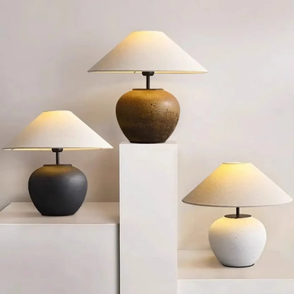 Lampe de table LED en céramique blanche avec abat-jour en tissu