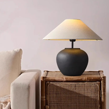 Lampe de table LED en céramique blanche avec abat-jour en tissu
