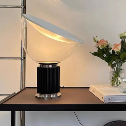 Lampe de table moderne en verre avec options LED