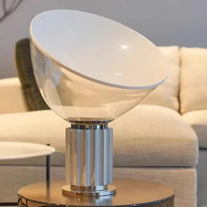 Lampe de table moderne en verre avec options LED