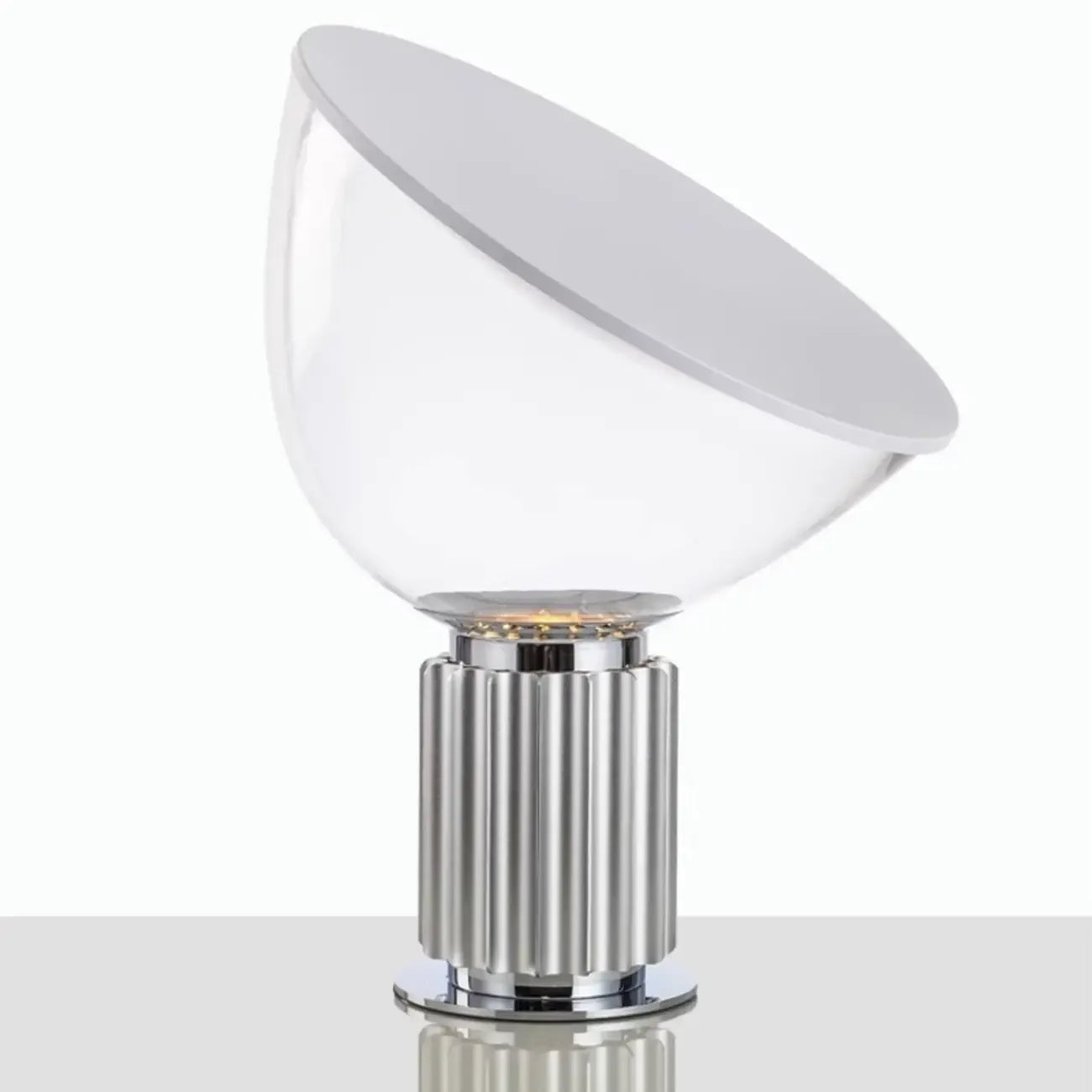 Lampe de table moderne en verre avec options LED