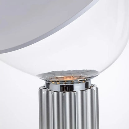 Lampe de table moderne en verre avec options LED