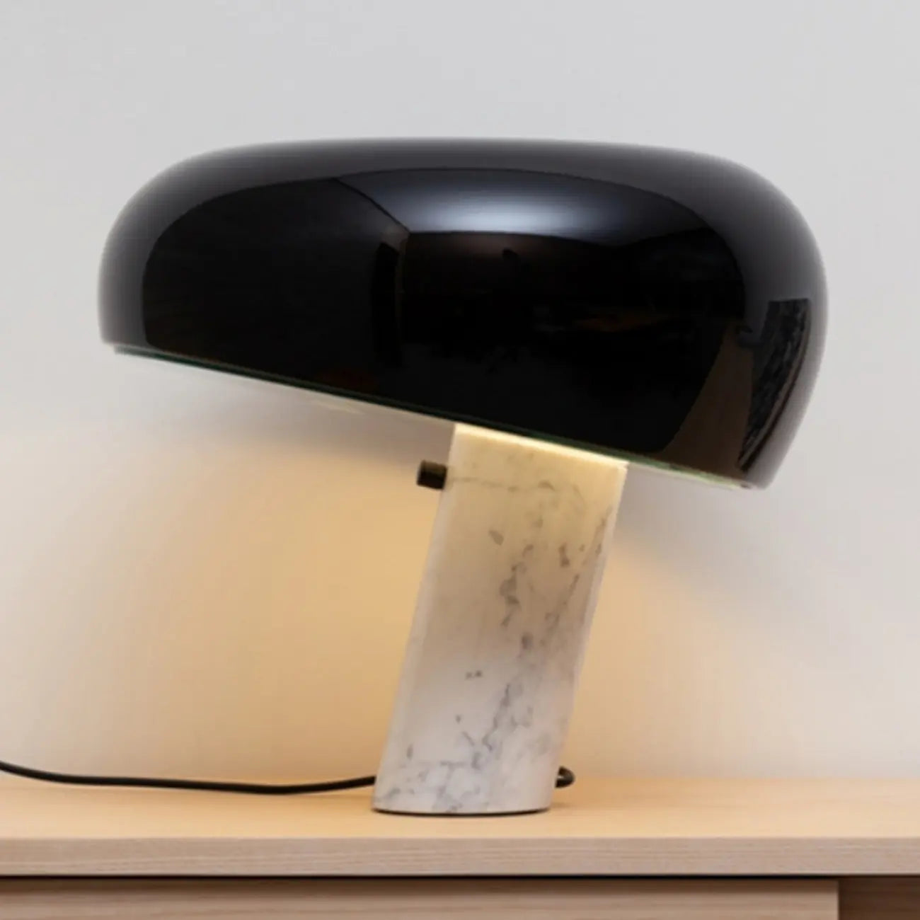 Lampe de table LED moderne géométrique en pierre et fer, noire