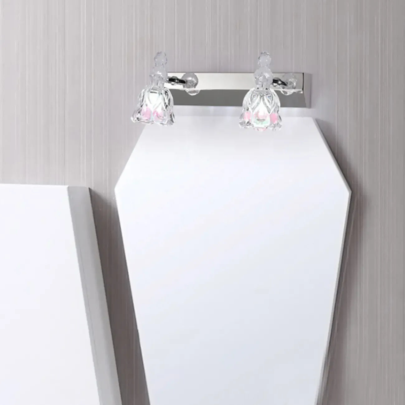 Applique murale horizontale traditionnelle en verre à motif floral pour salle de bain