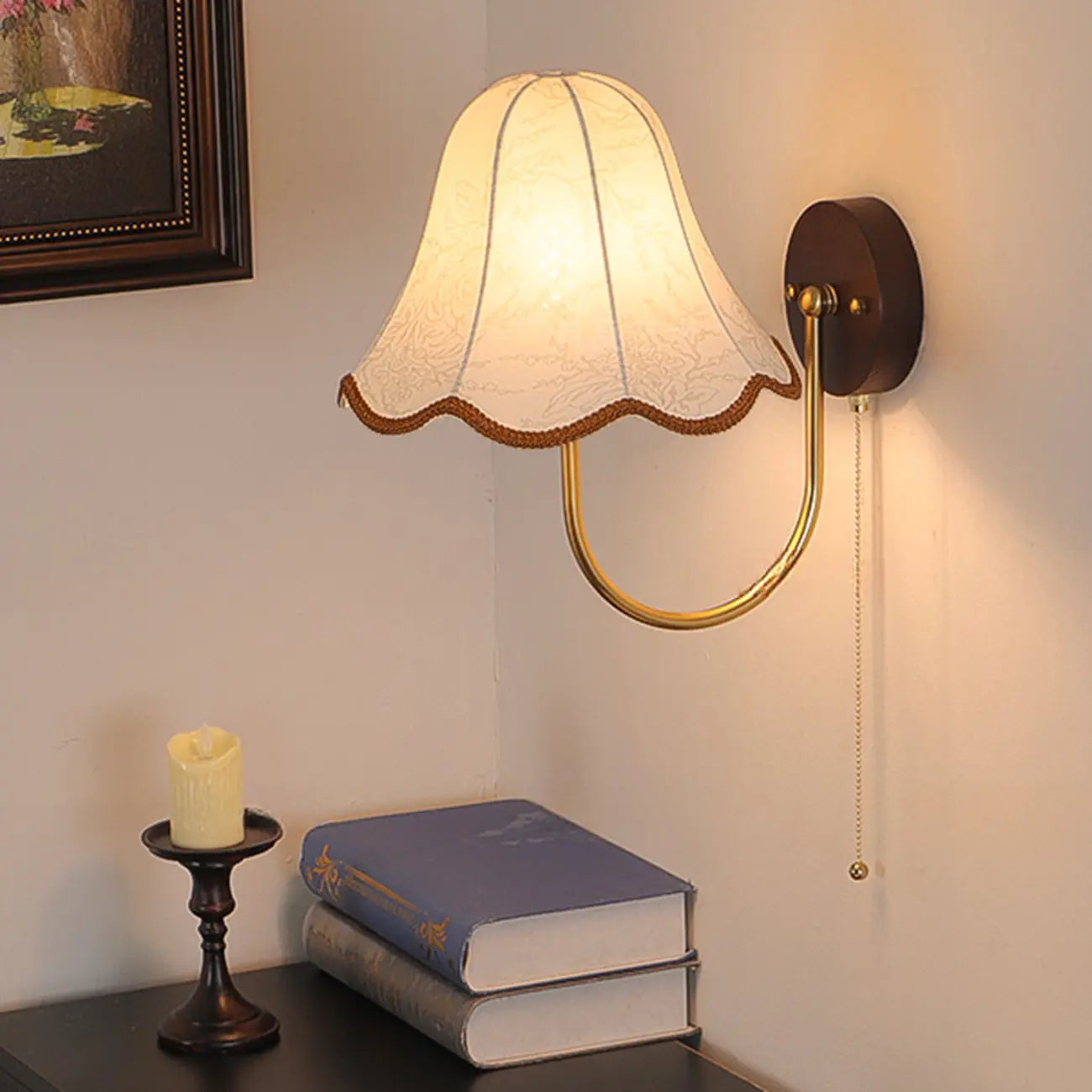 Applique murale LED moderne en bois de noyer avec abat-jour en tissu pour intérieur