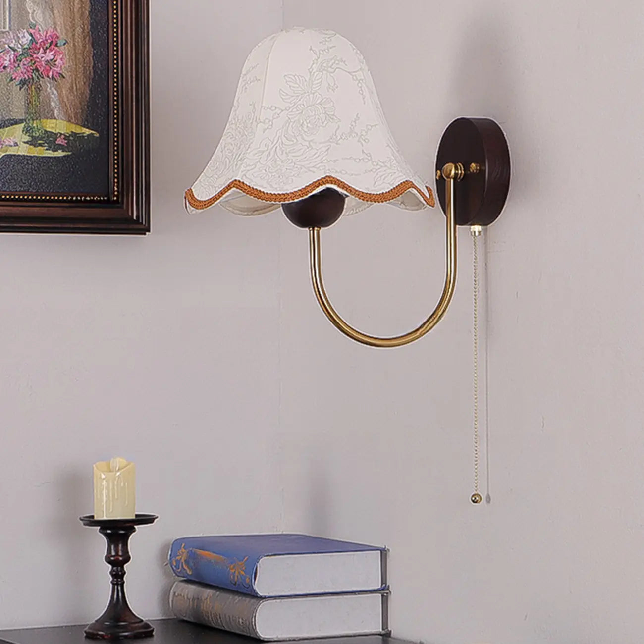 Applique murale LED moderne en bois de noyer avec abat-jour en tissu pour intérieur