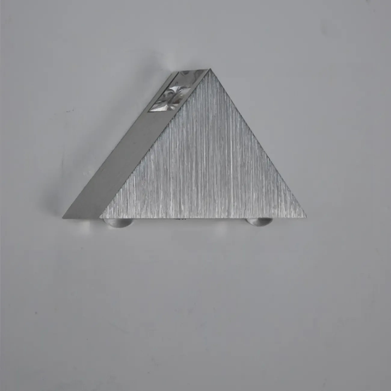 Applique murale triangulaire moderne argentée à LED pour la décoration intérieure