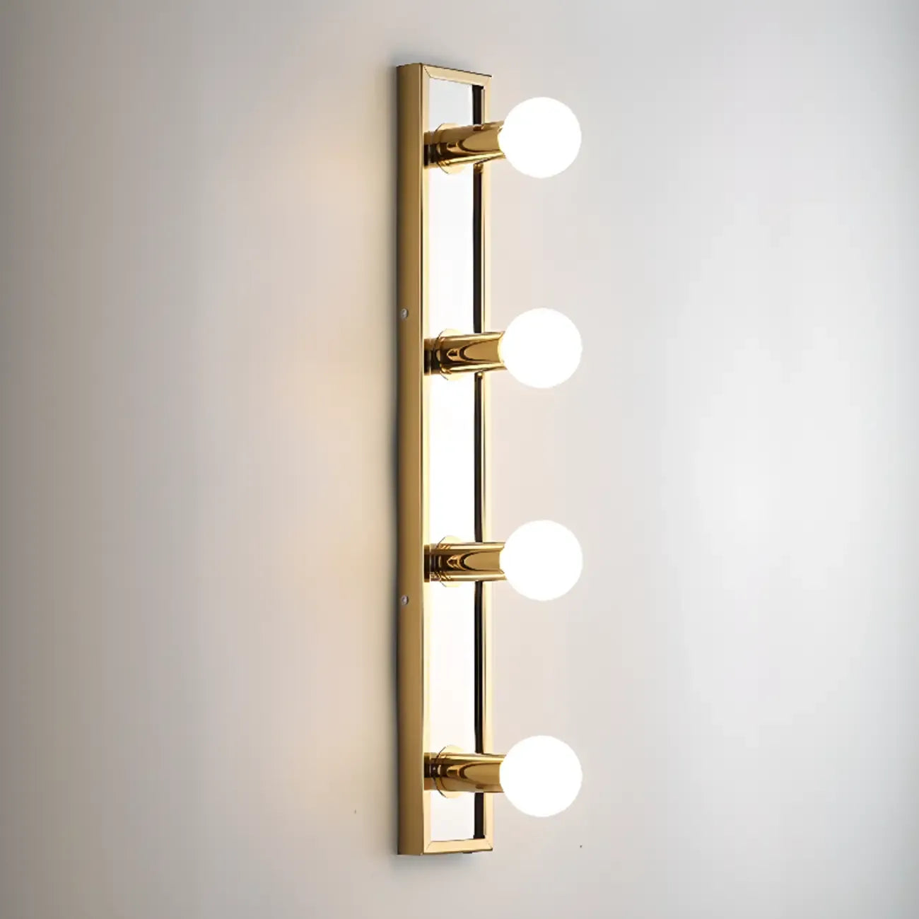 Luminaire de salle de bain moderne en acier doré à plusieurs ampoules