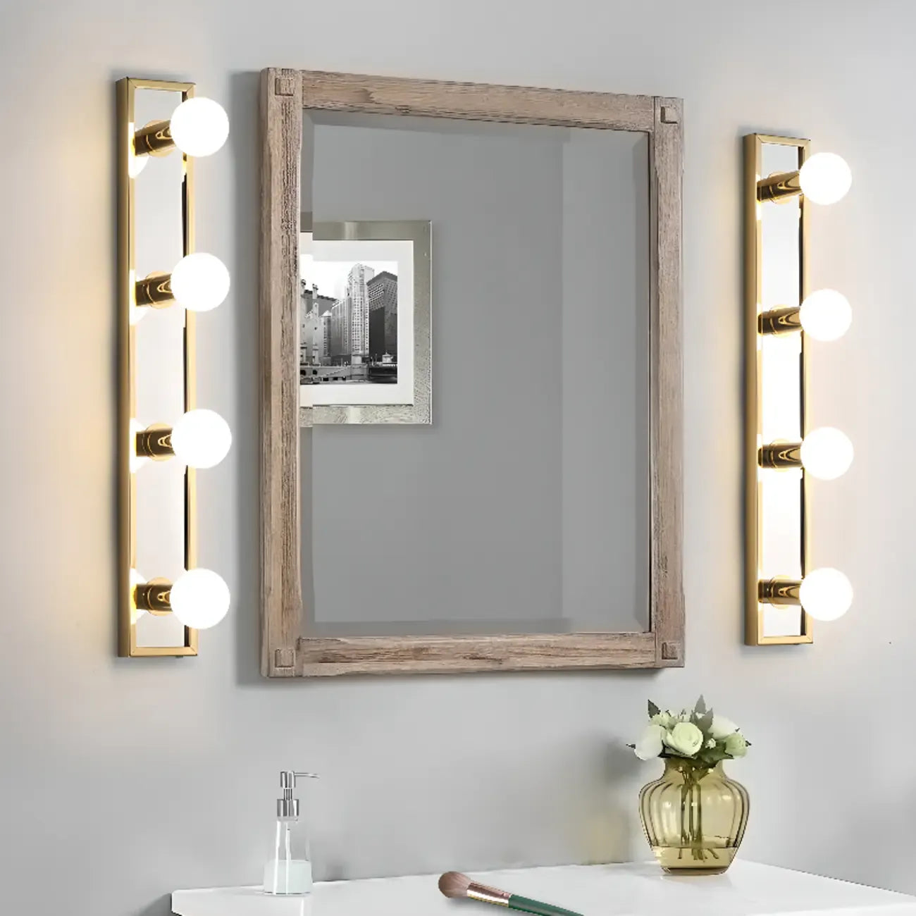 Luminaire de salle de bain moderne en acier doré à plusieurs ampoules