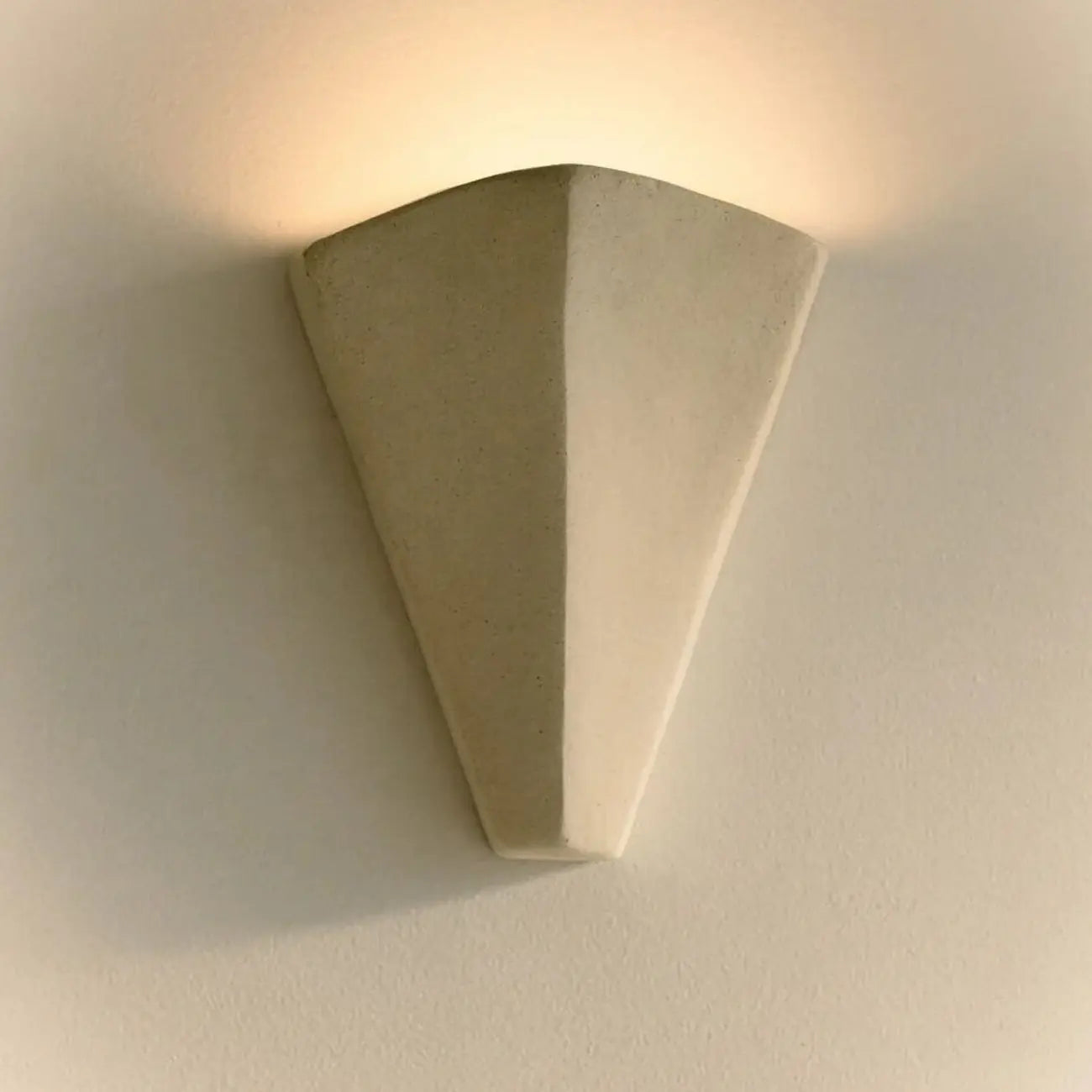 Applique murale moderne géométrique en métal blanc pour salon