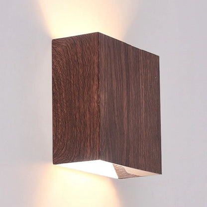 Applique murale géométrique en noyer à 2 lumières LED avec éclairage haut et bas