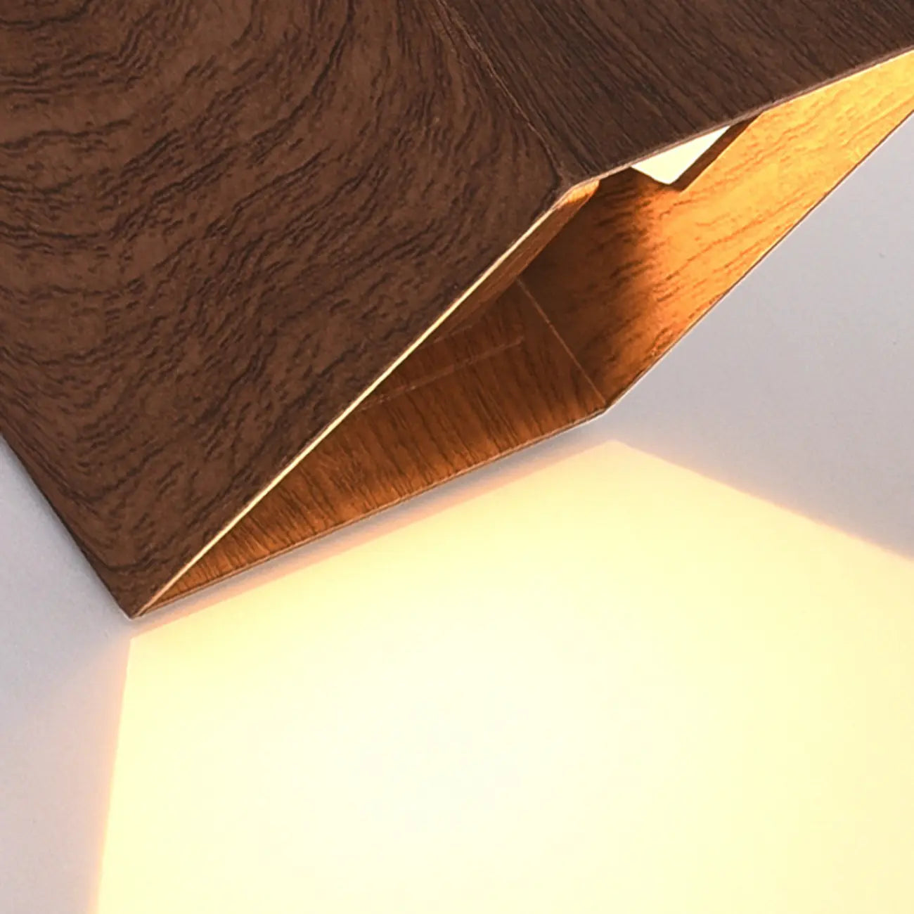 Applique murale géométrique en noyer à 2 lumières LED avec éclairage haut et bas