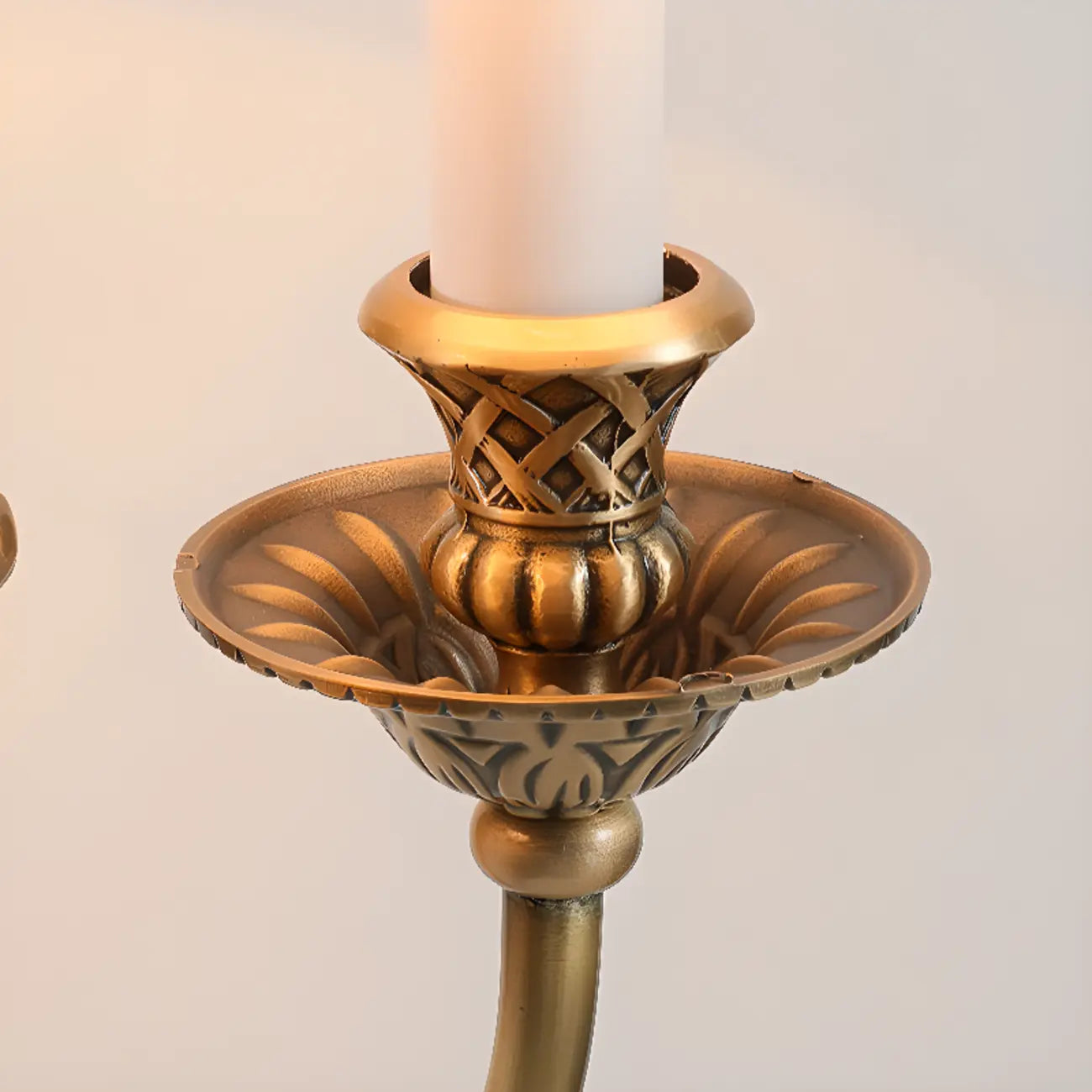 Applique murale géométrique vintage à double bras en laiton et tissu pour intérieur