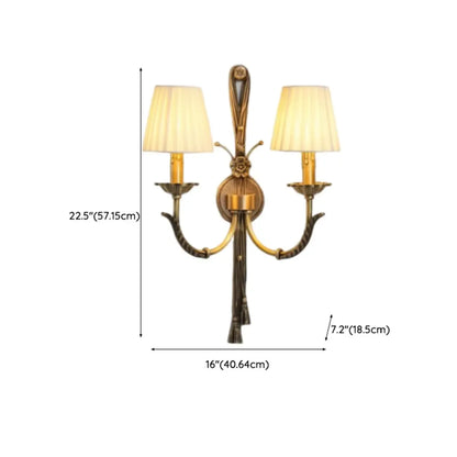 Applique murale géométrique vintage à double bras en laiton et tissu pour intérieur