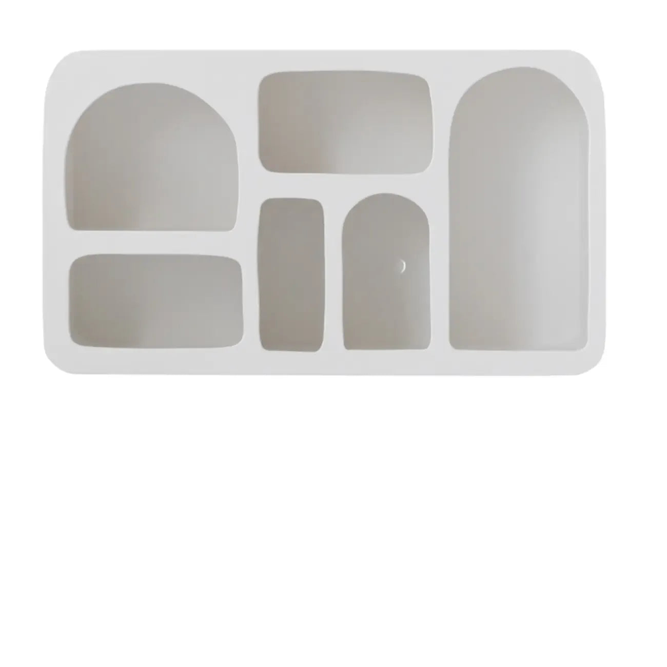 vaisselier de salle à manger en bois blanc avec étagères