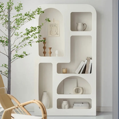 vaisselier de salle à manger en bois blanc avec étagères