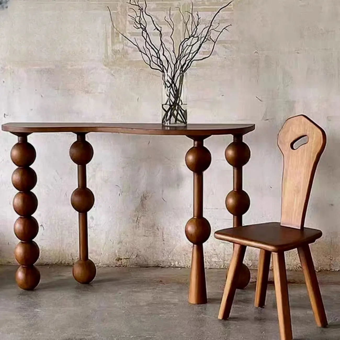 Console d'entrée artistique en noyer avec pieds tournés