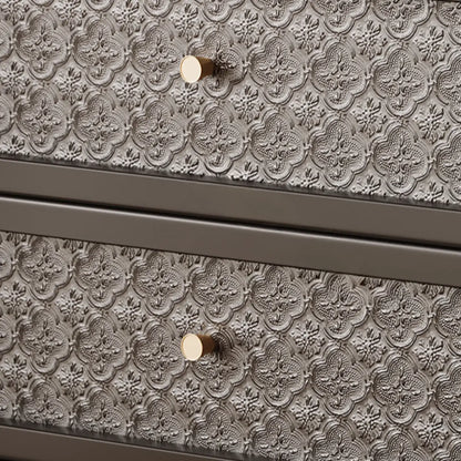 Table de chevet vintage en bois massif avec tiroirs et finition à motifs