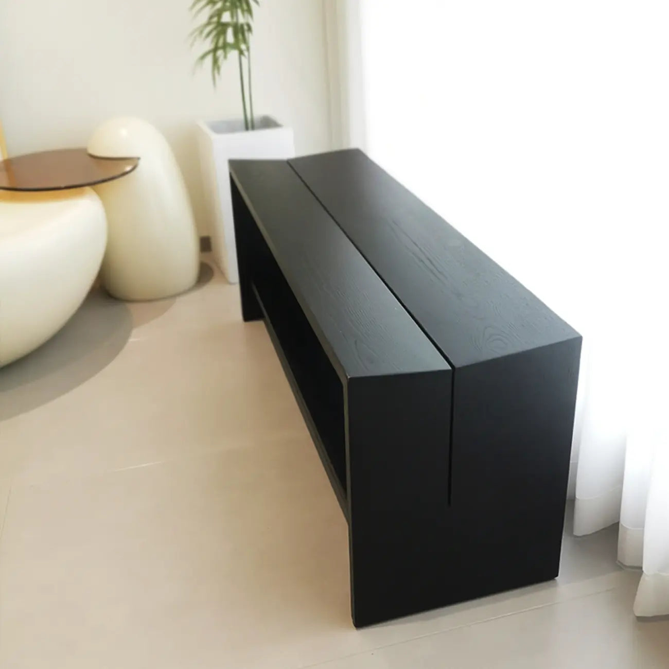 Banc d'entrée scandinave incurvé en bois massif noir