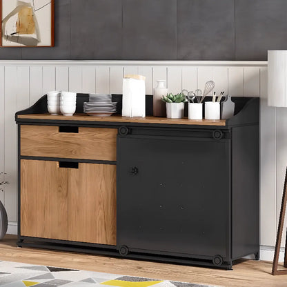 Buffet industriel en bois noir à 4 étagères et portes coulissantes.