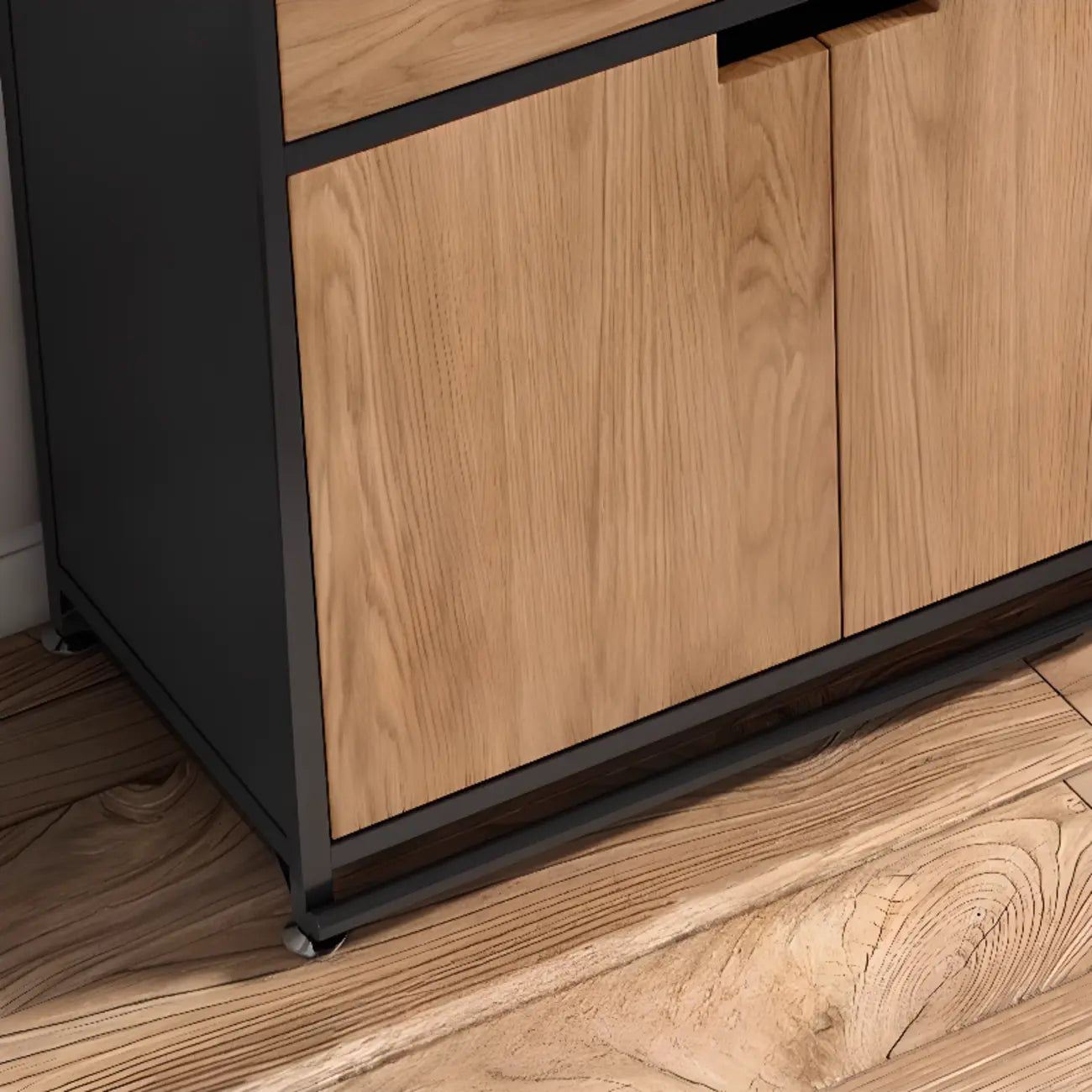 Buffet industriel en bois noir à 4 étagères et portes coulissantes.