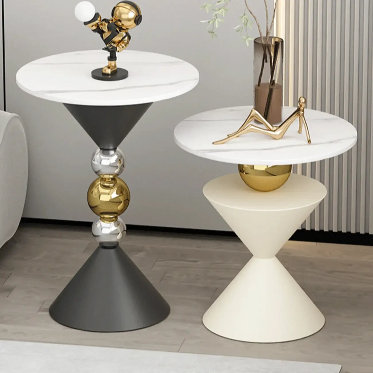 Table d'appoint ronde glamour en pierre blanche avec pied en souche