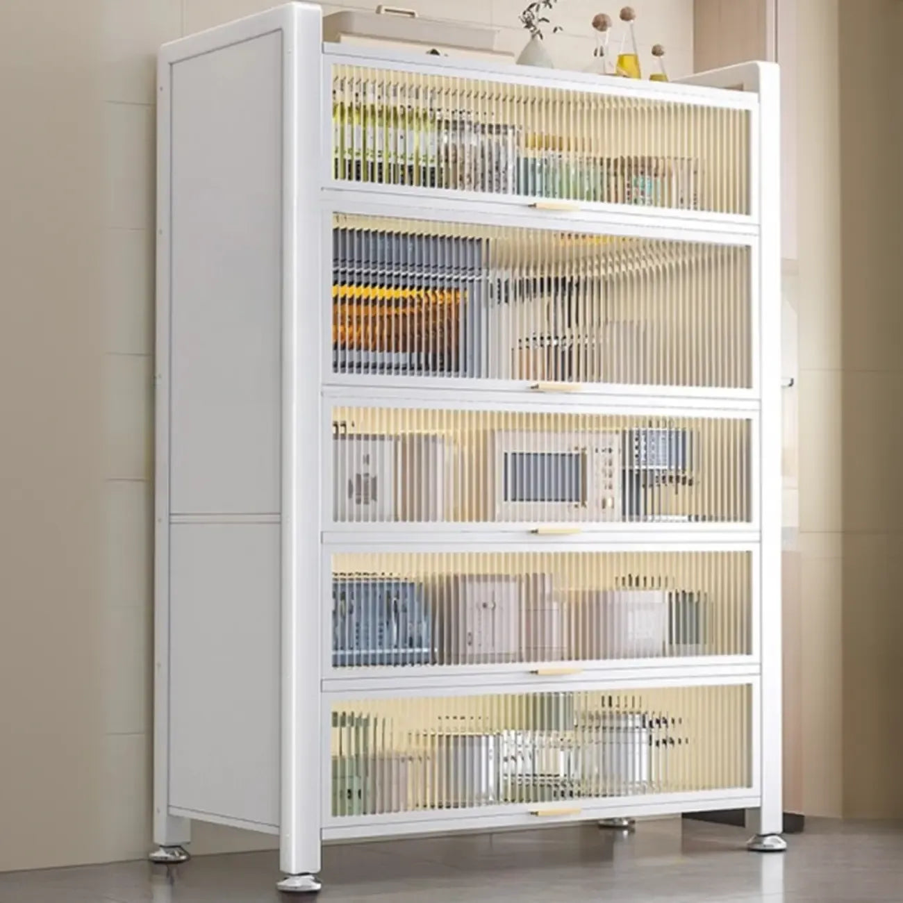 Buffet moderne et simple en métal avec portes relevables et plusieurs placards