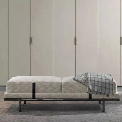 Banc de chambre scandinave en métal gris rembourré