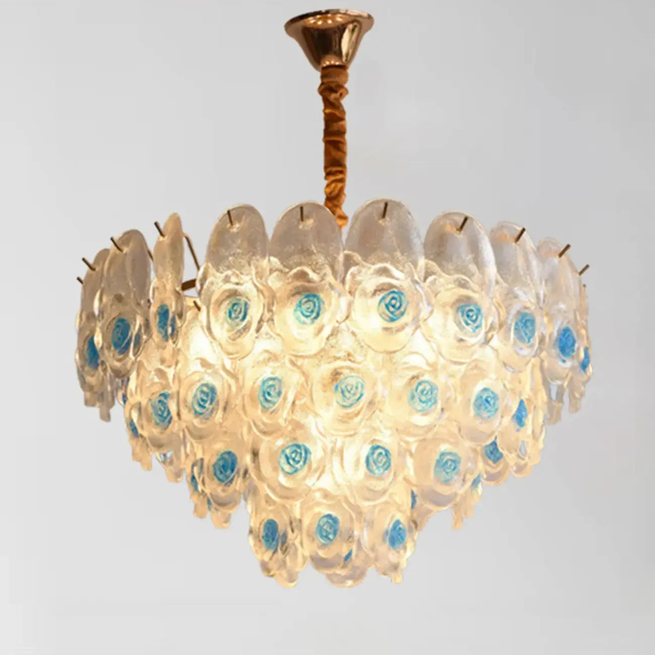 Lustre en cristal doré à motif floral