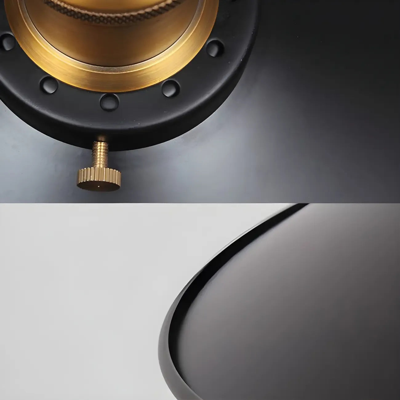 Suspension conique en métal noir de style industriel