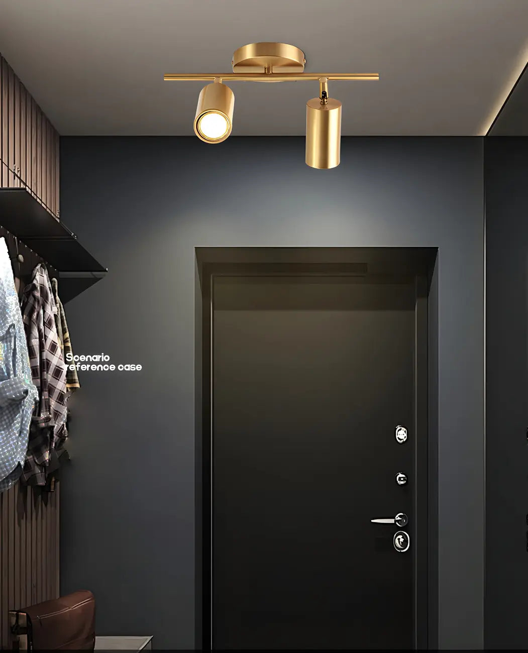 4 spots lumineux dorés sur rail avec têtes orientables