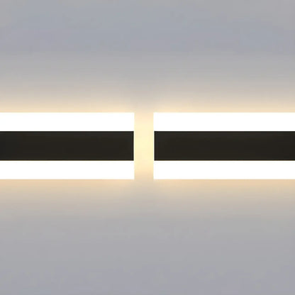 Appliques murales extérieures linéaires modernes en métal noir à LED