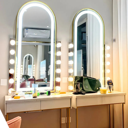 Applique murale moderne argentée à plusieurs ampoules pour salle de bain