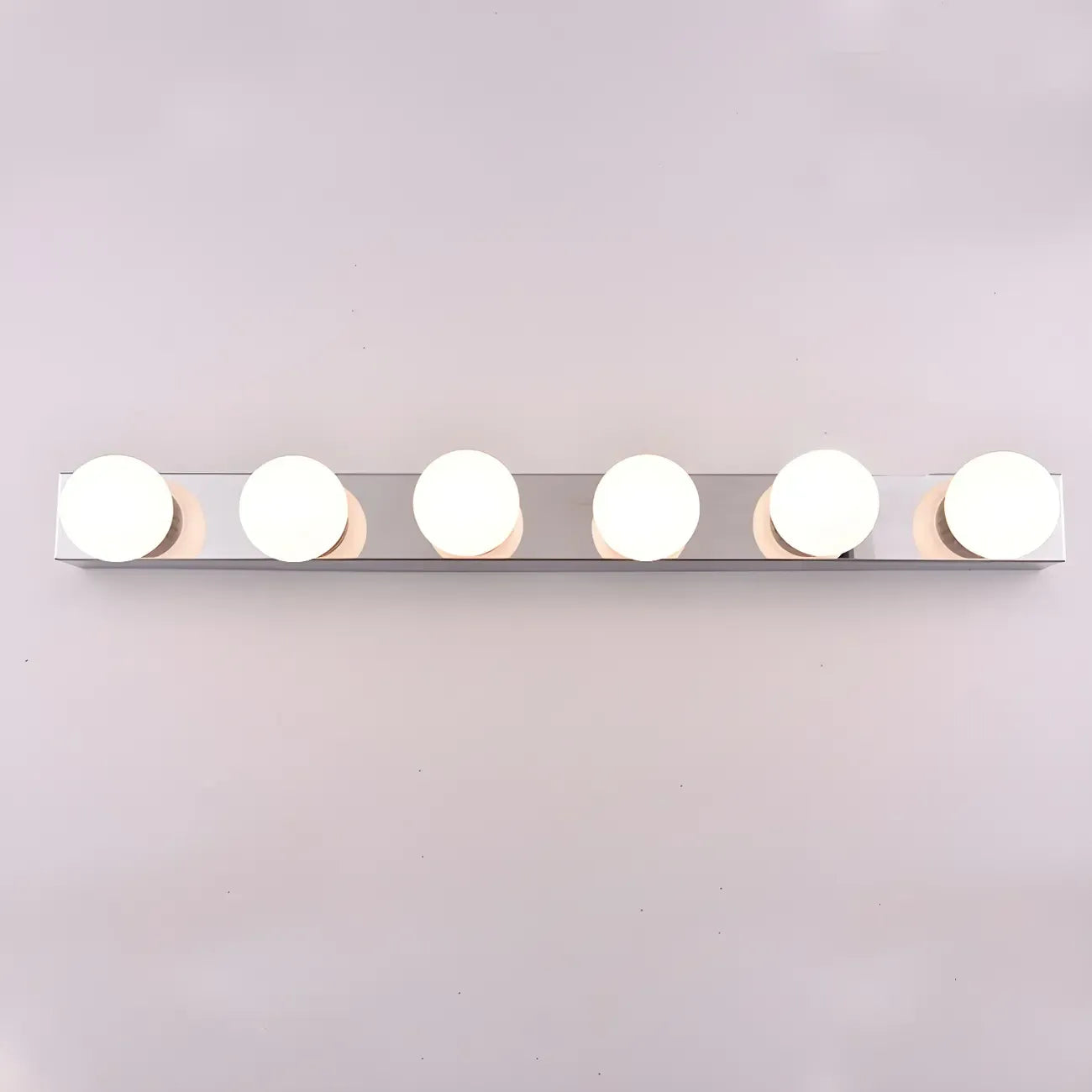 Applique murale moderne argentée à plusieurs ampoules pour salle de bain