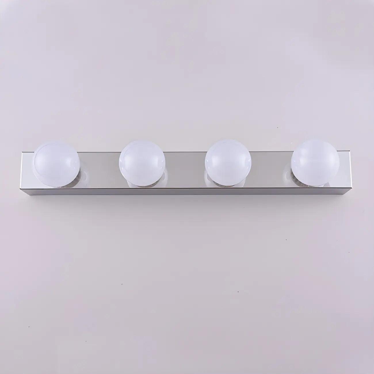Applique murale moderne argentée à plusieurs ampoules pour salle de bain