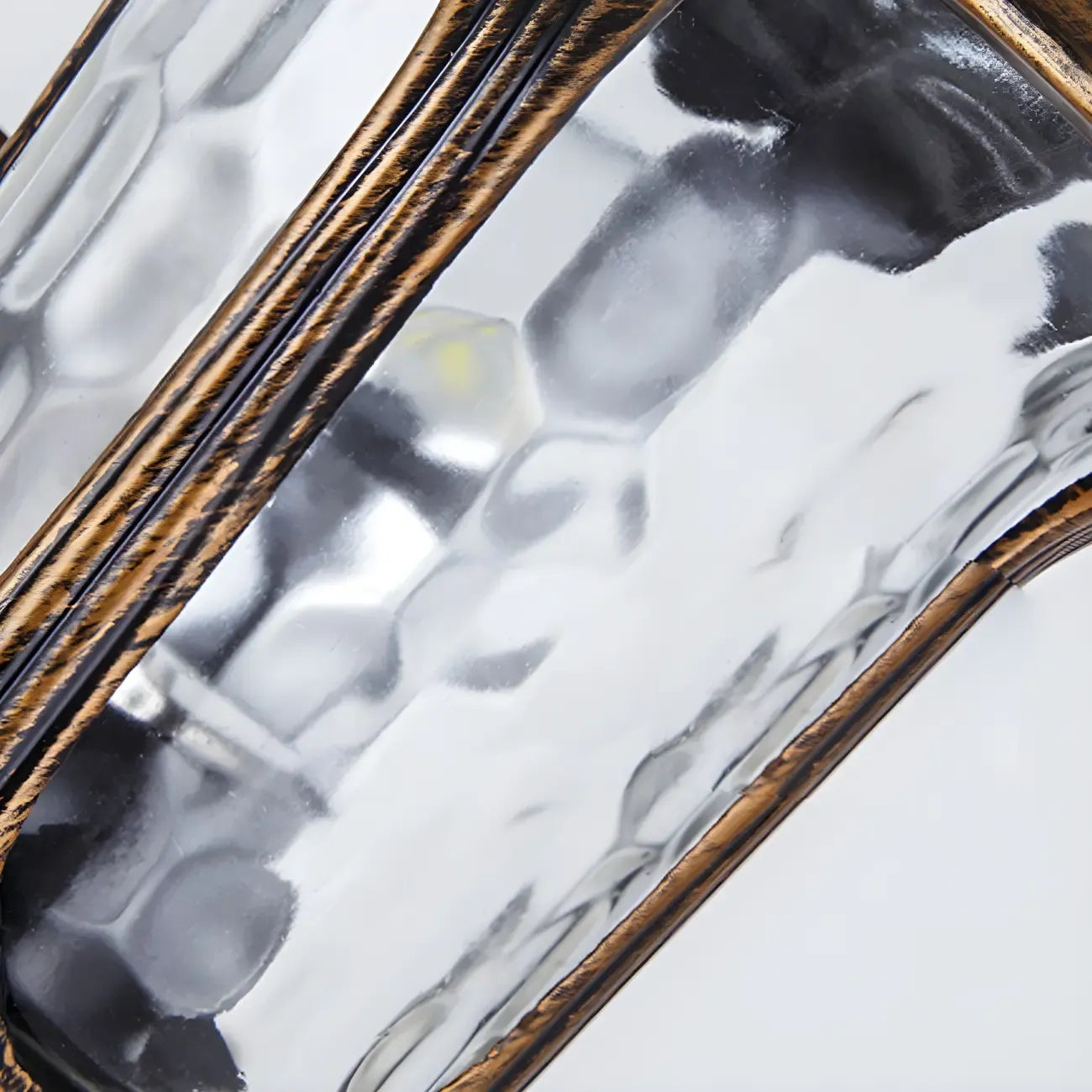 Applique murale d'extérieur antique en métal noir et verre