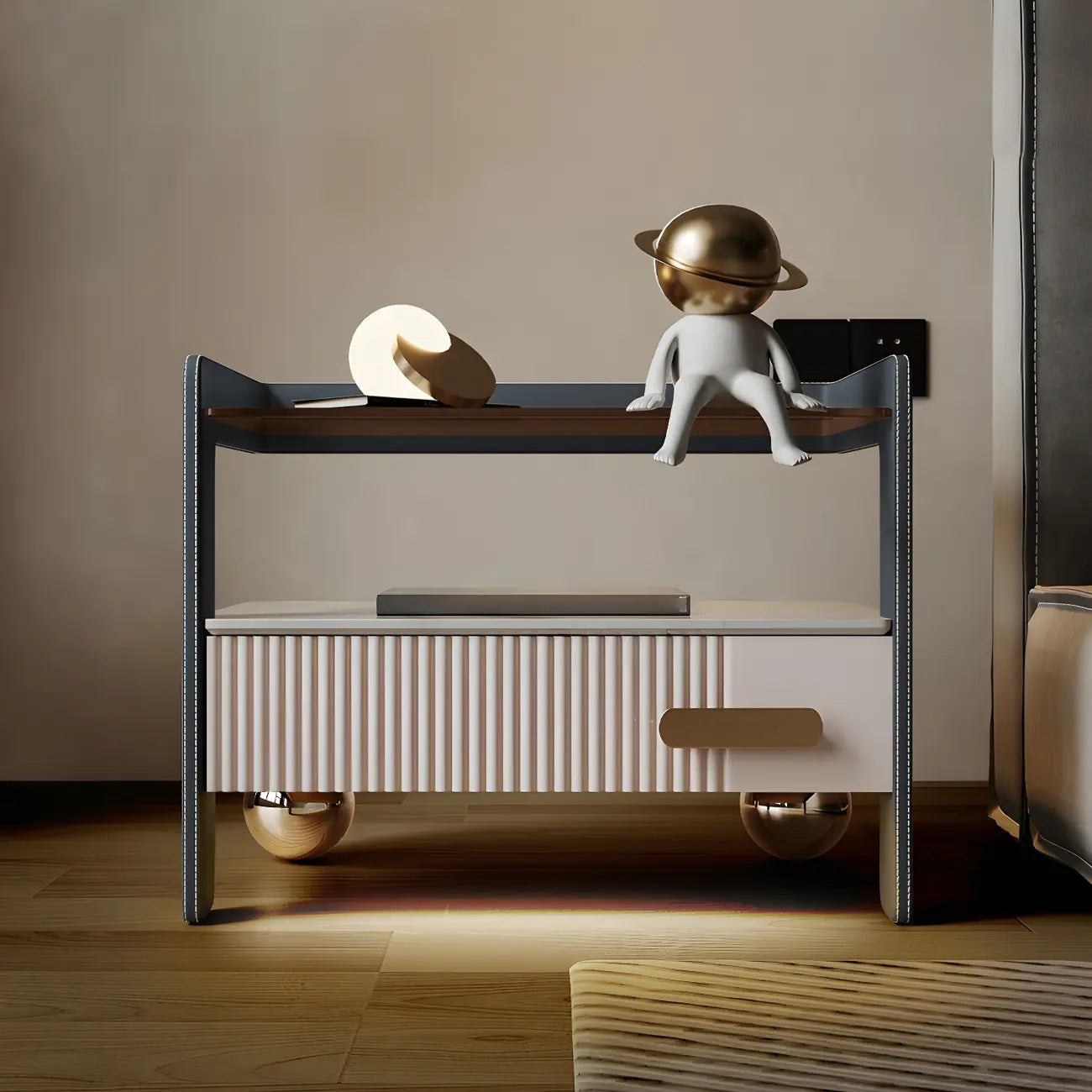 Table de chevet avec étagères et tiroirs ouverts en bois et éclairage LED