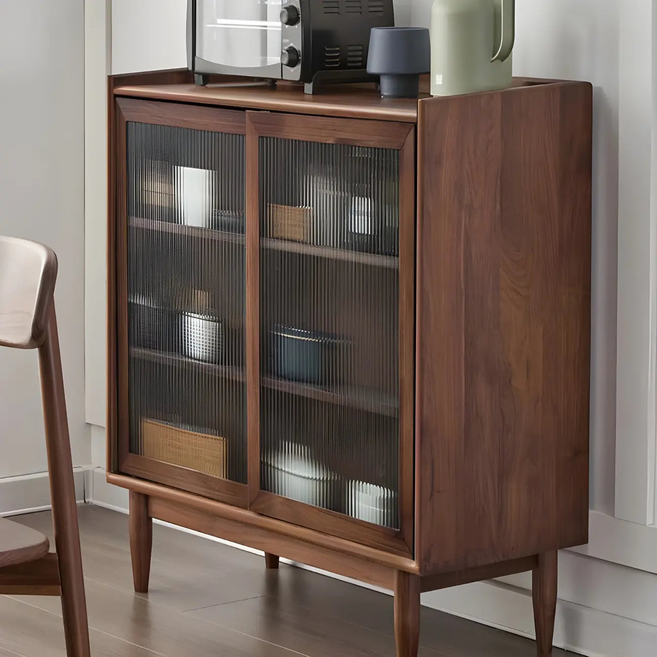 Vitrine moderne en bois à 3 niveaux avec portes vitrées