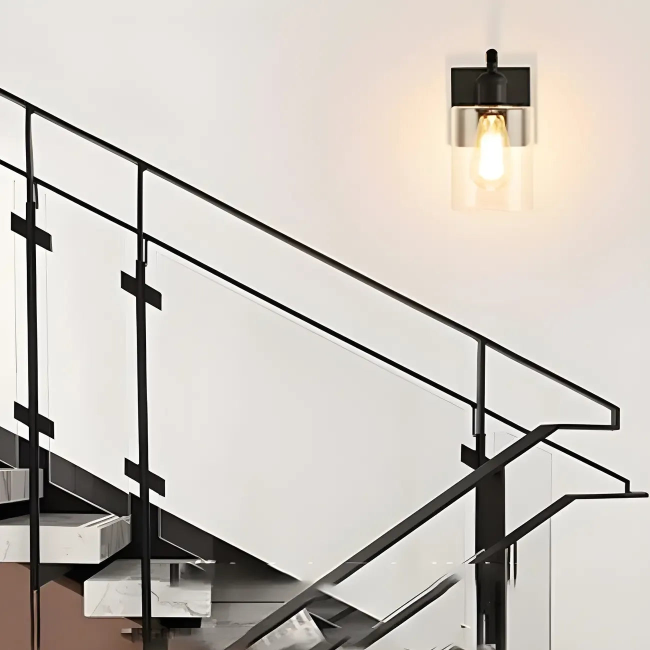 Applique murale moderne cylindrique en métal et verre à une lumière pour salle de bain