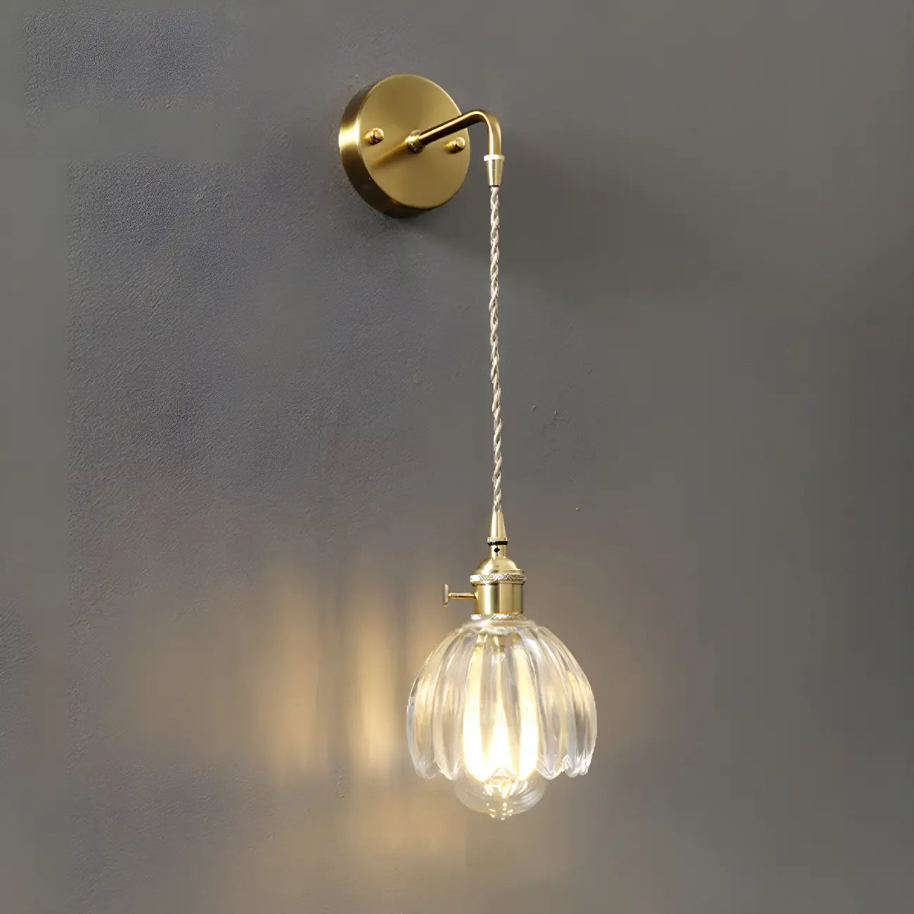 Applique murale suspendue moderne en verre doré pour salle de bain