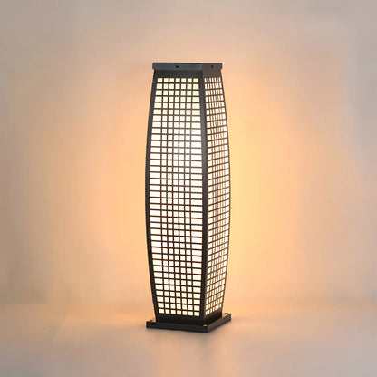 Lampe pour poteau vertical à grille métallique noire