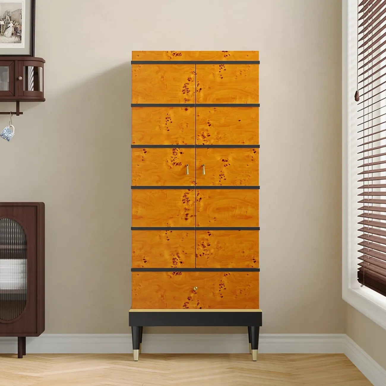 Meuble à vin rustique en loupe de bois avec tiroirs et porte-verres