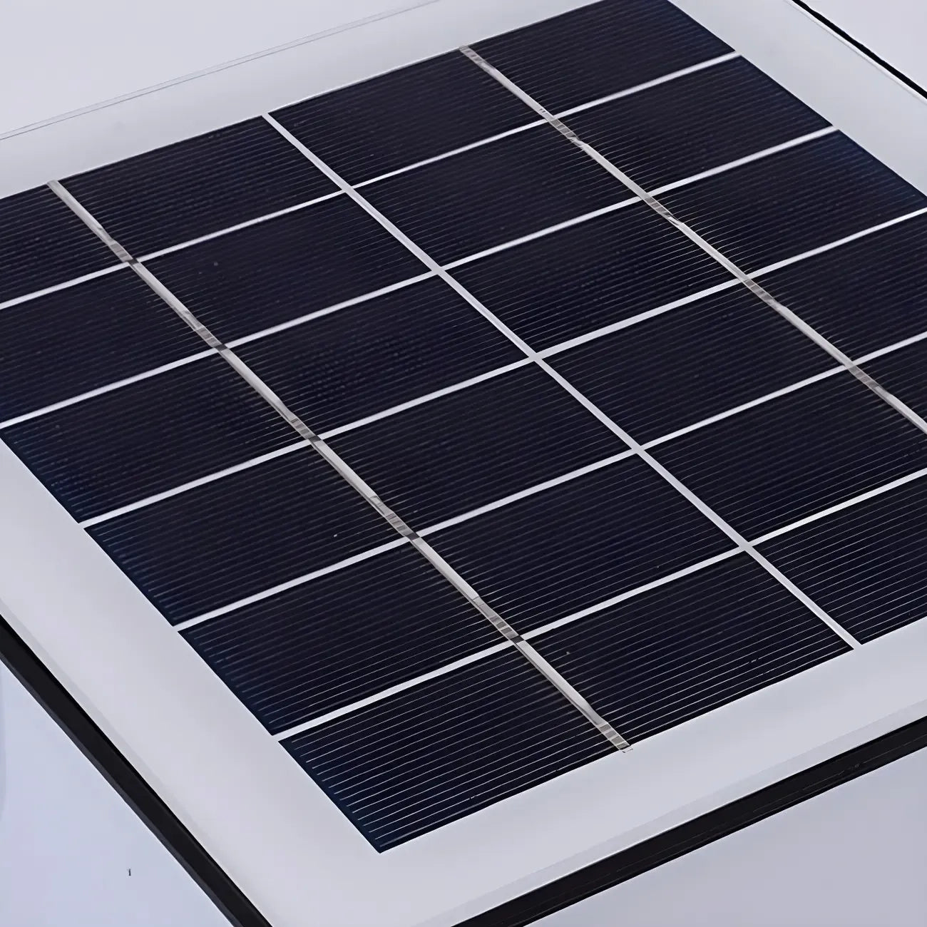 Lampes solaires carrées étanches en métal noir pour poteaux extérieurs