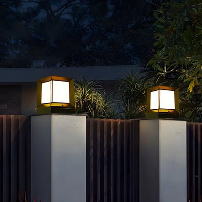 Lampes solaires carrées étanches en métal noir pour poteaux extérieurs