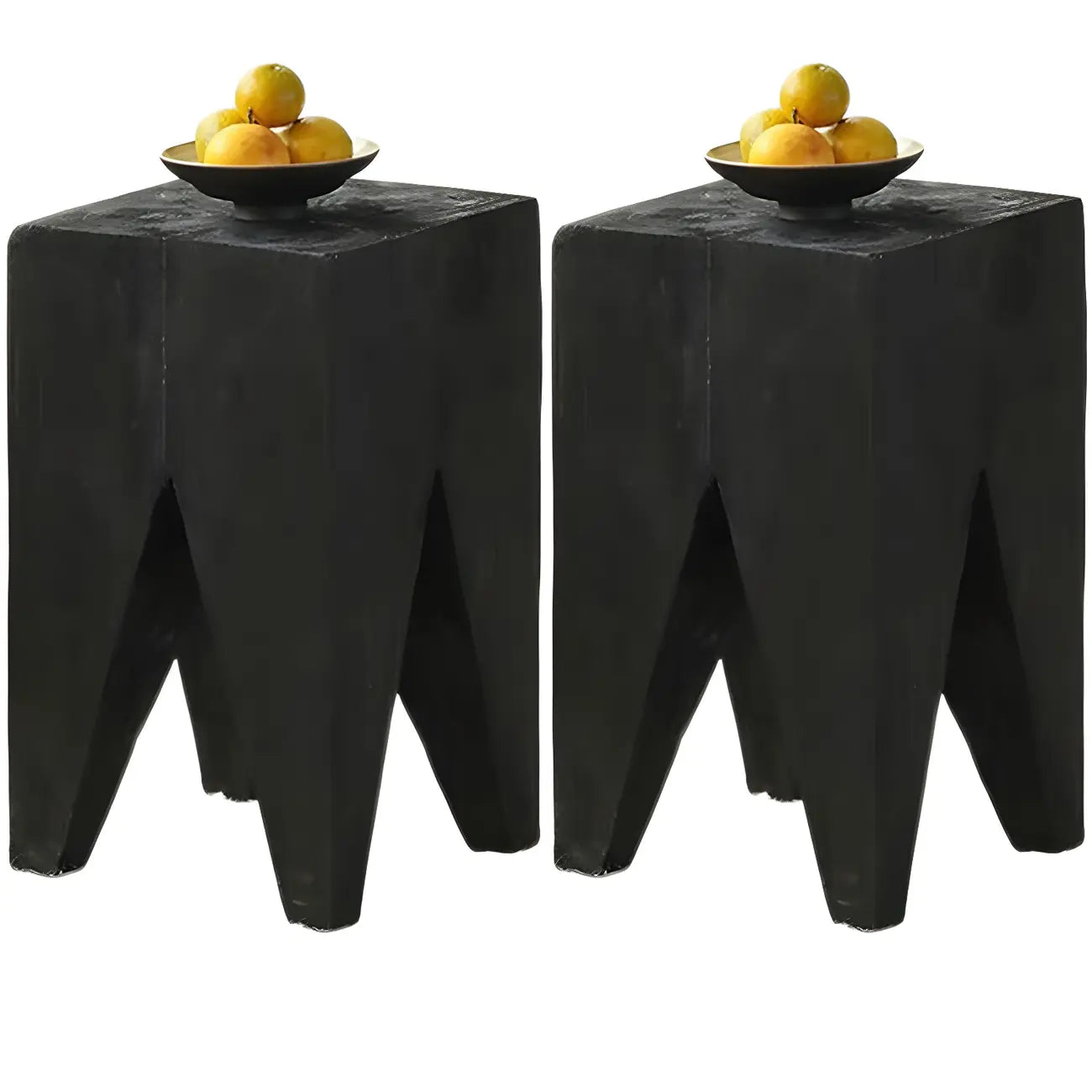 Table d'appoint carrée courte en pin naturel avec piètement abstrait